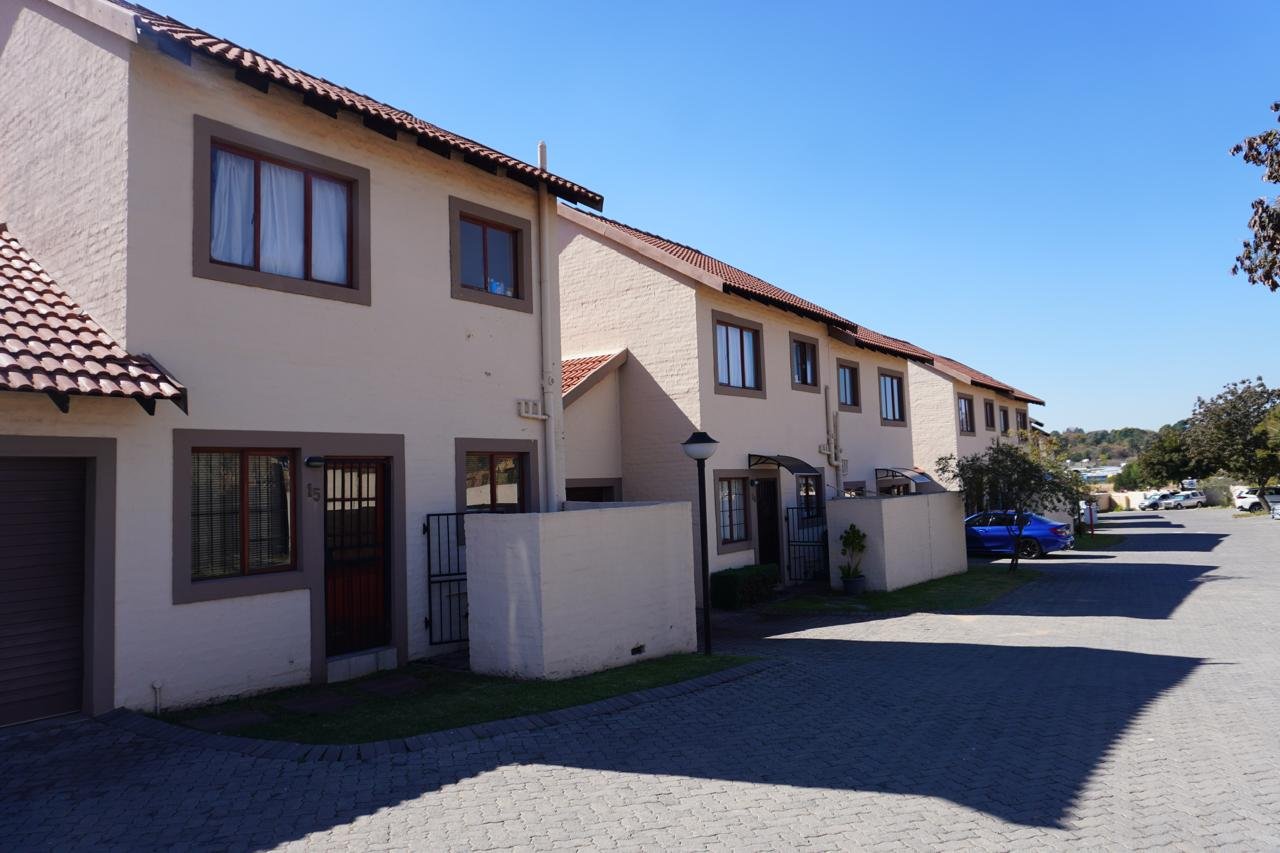 Charming 2 Bedroom Apartment