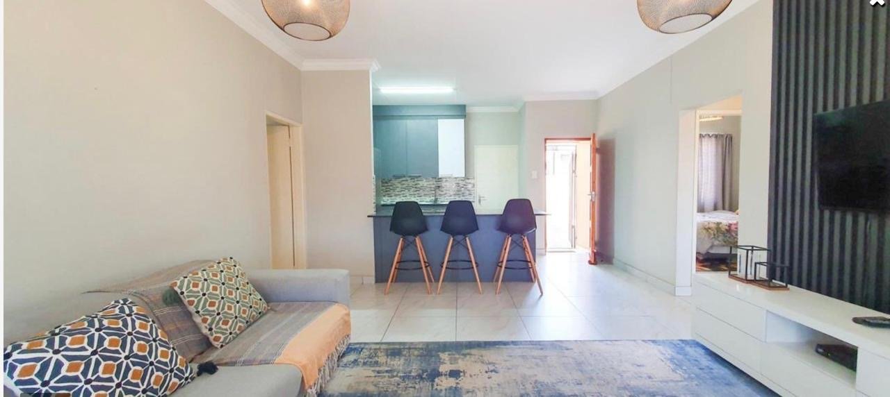 Full Title in an Estate - image 4