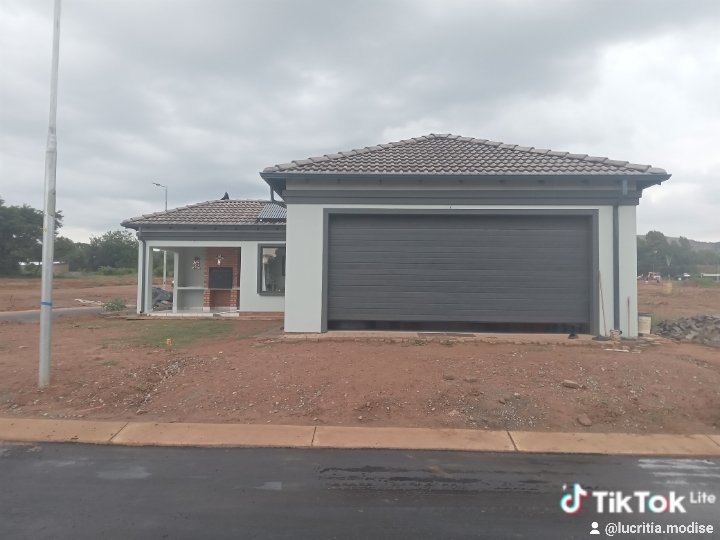 Heather View Akasia Pretoria North - image 3