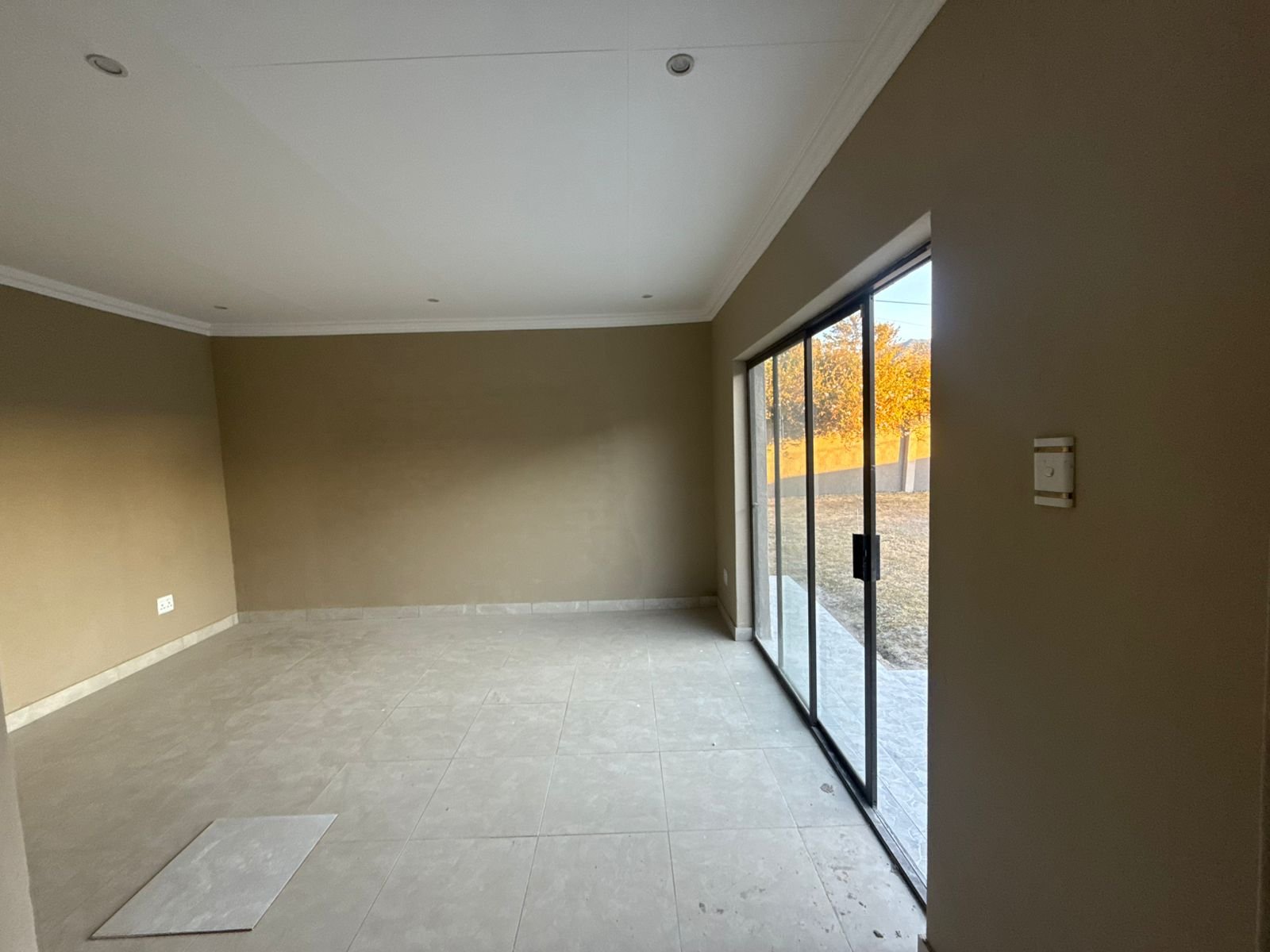 Newly renovated house for sale - image 6