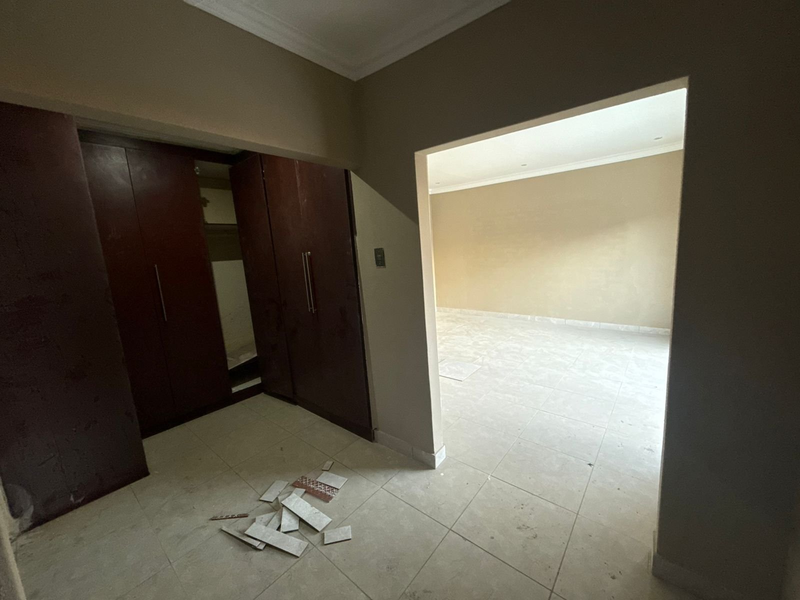 Newly renovated house for sale - image 7