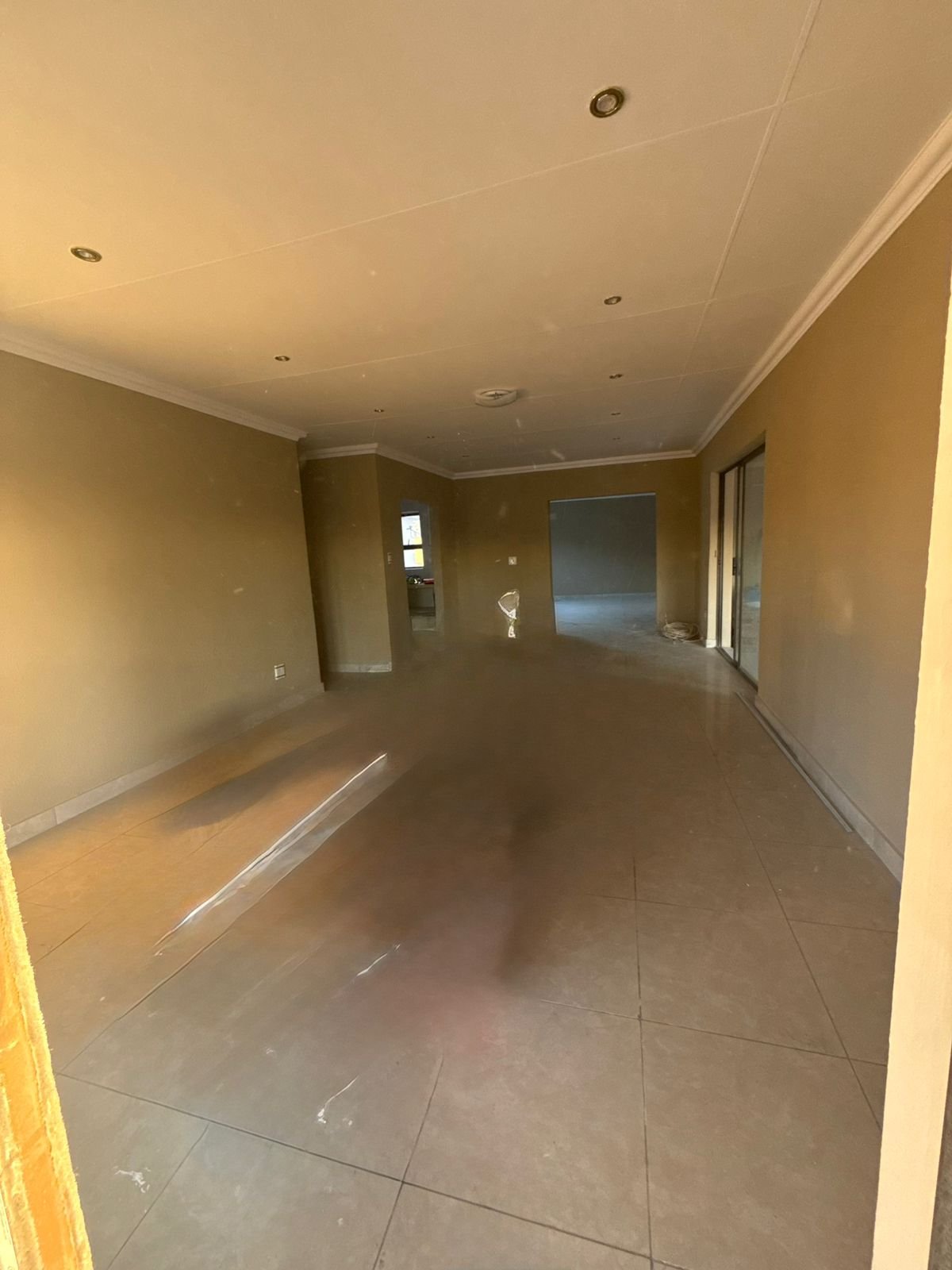 Newly renovated house for sale - image 13