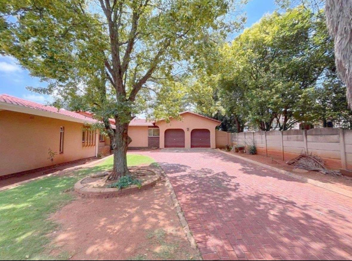 3-Bedroom house for sale - image 3