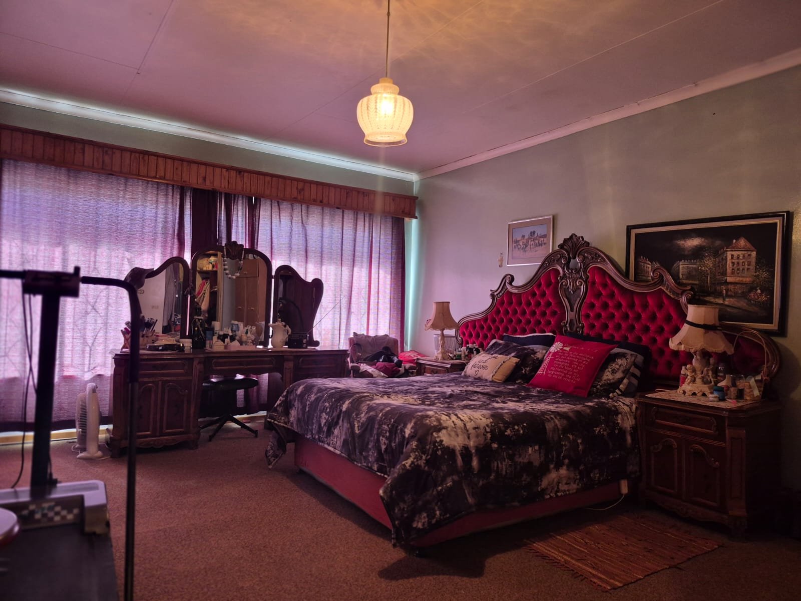 Property for sale - image 6