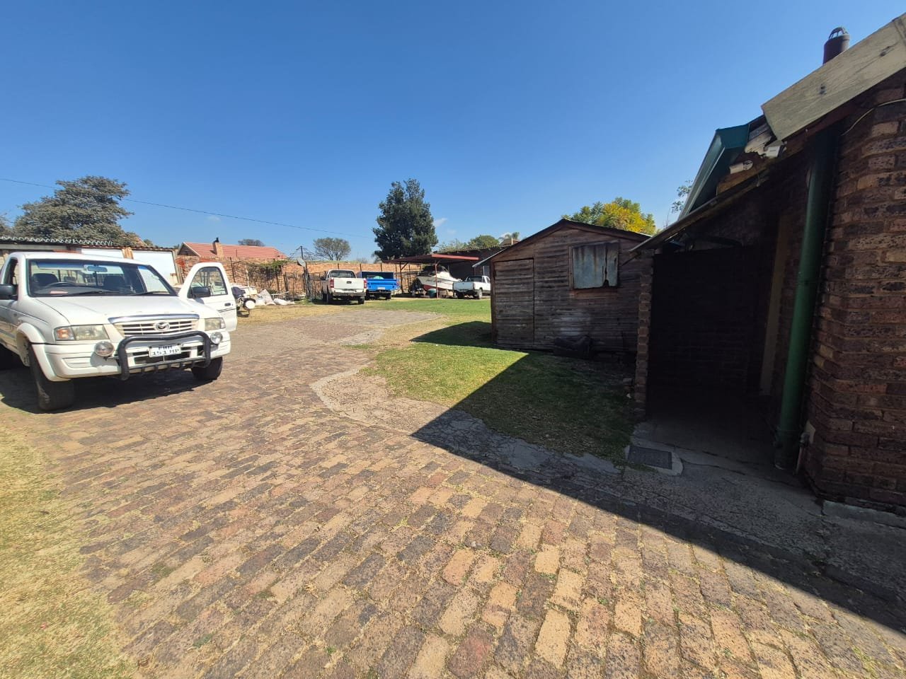 Property for sale - image 8