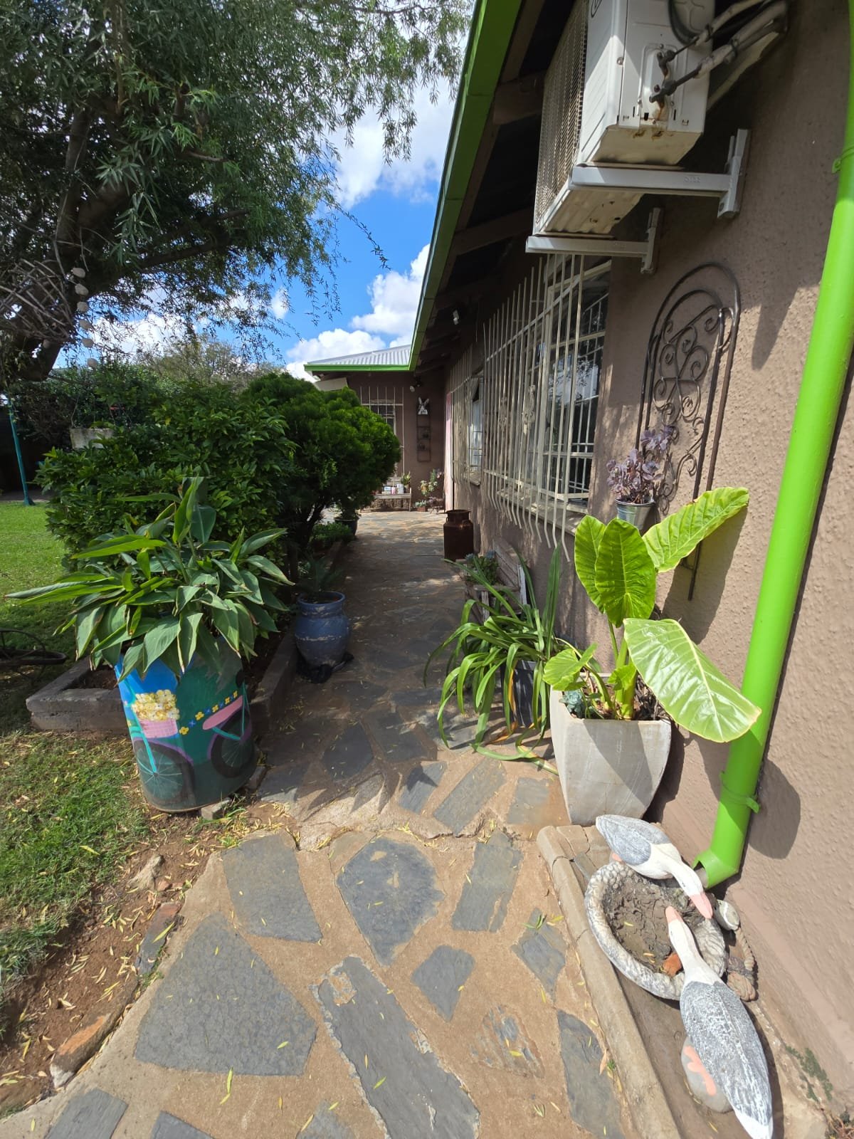 5 Bedroom House For Sale in Vanderbijlpark CW 6 - image 6