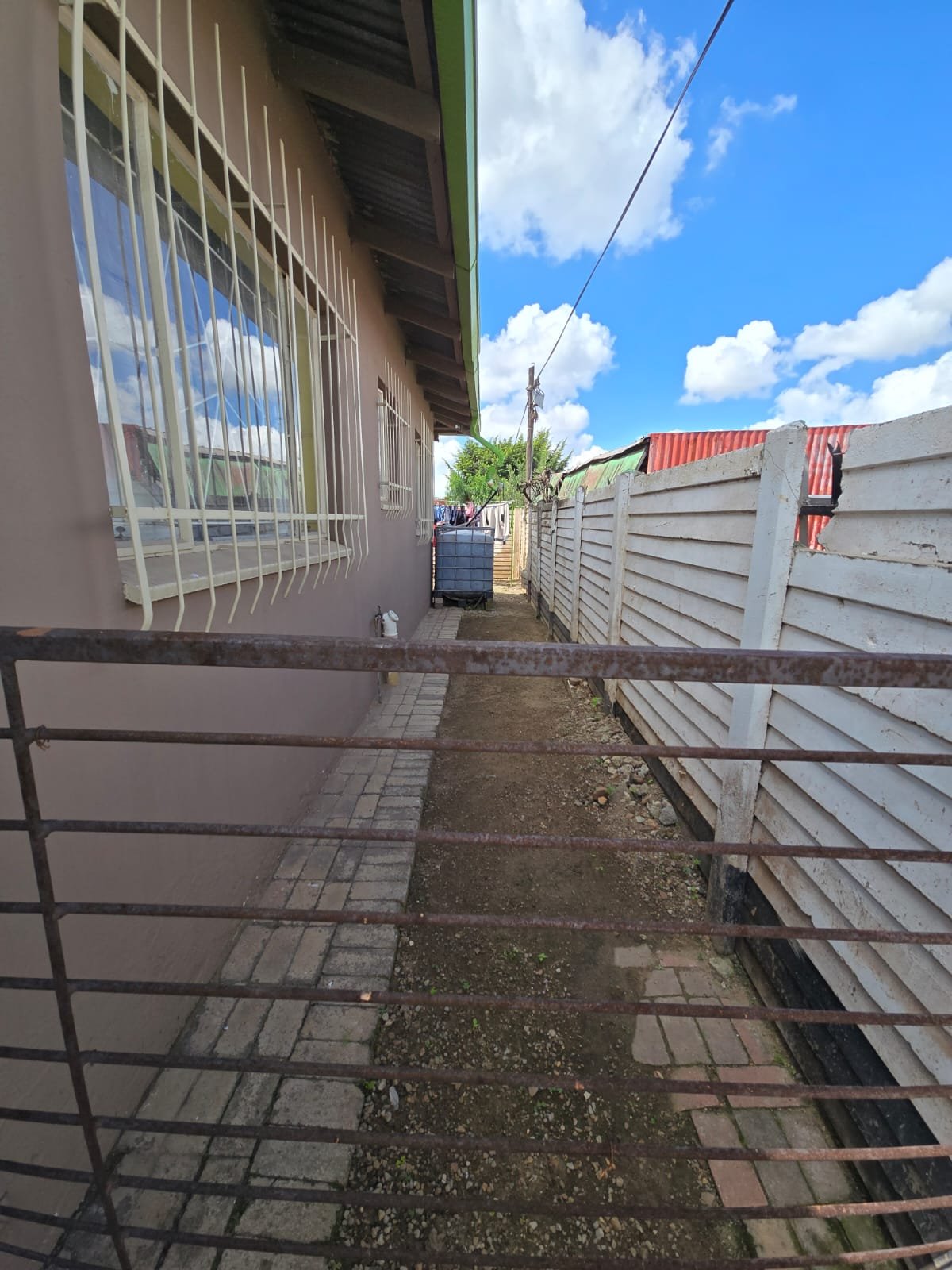 5 Bedroom House For Sale in Vanderbijlpark CW 6 - image 10