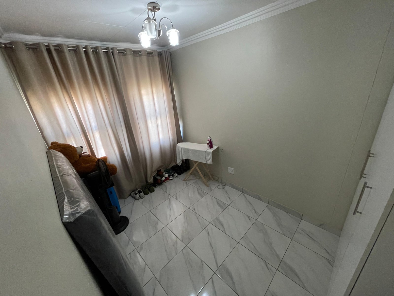 Beautiful 3-Bedroom Family Home in Rayton, Pretoria