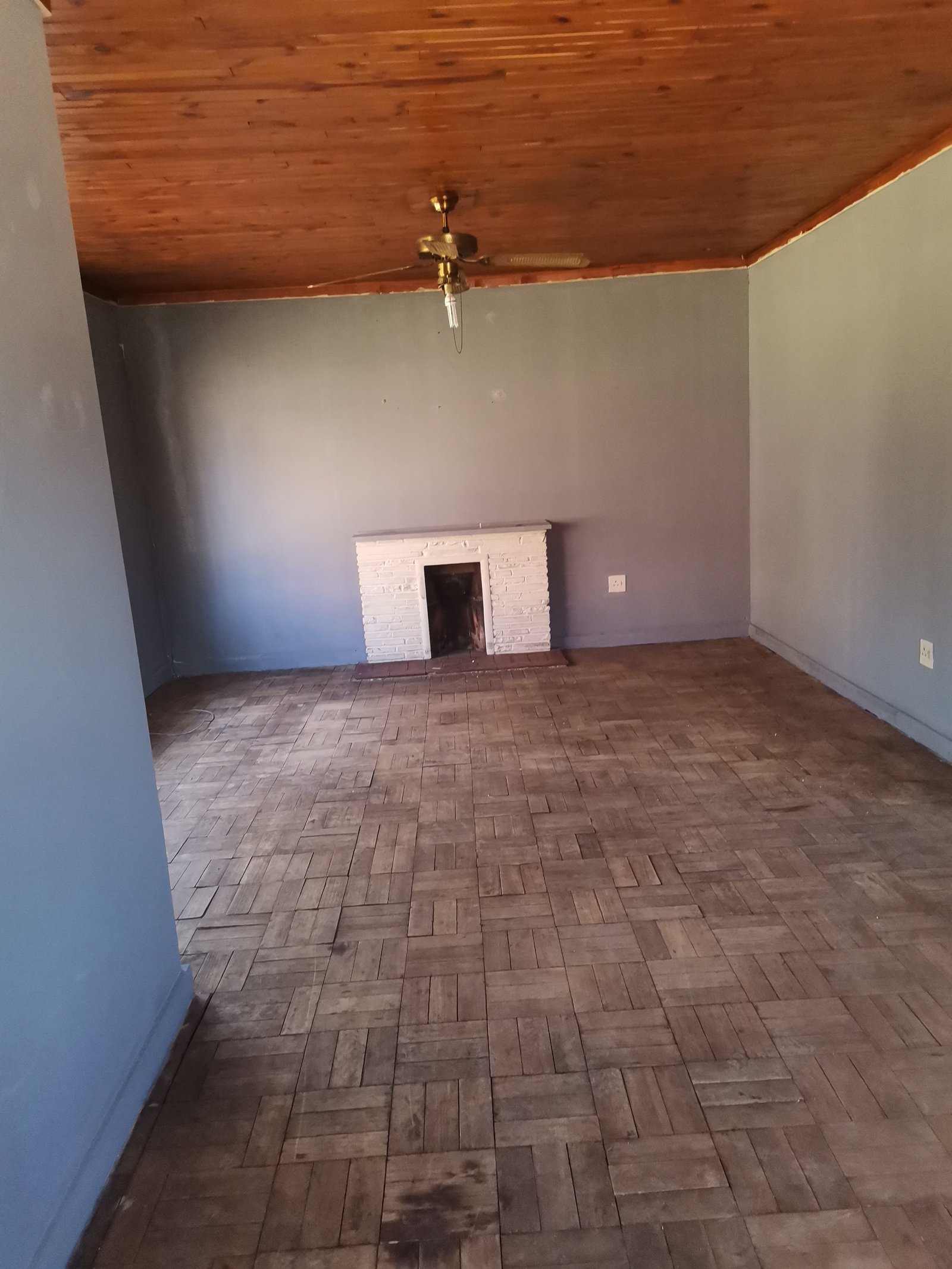 3 Bedroom House For Sale in Vanderbijlpark CW5 - image 16