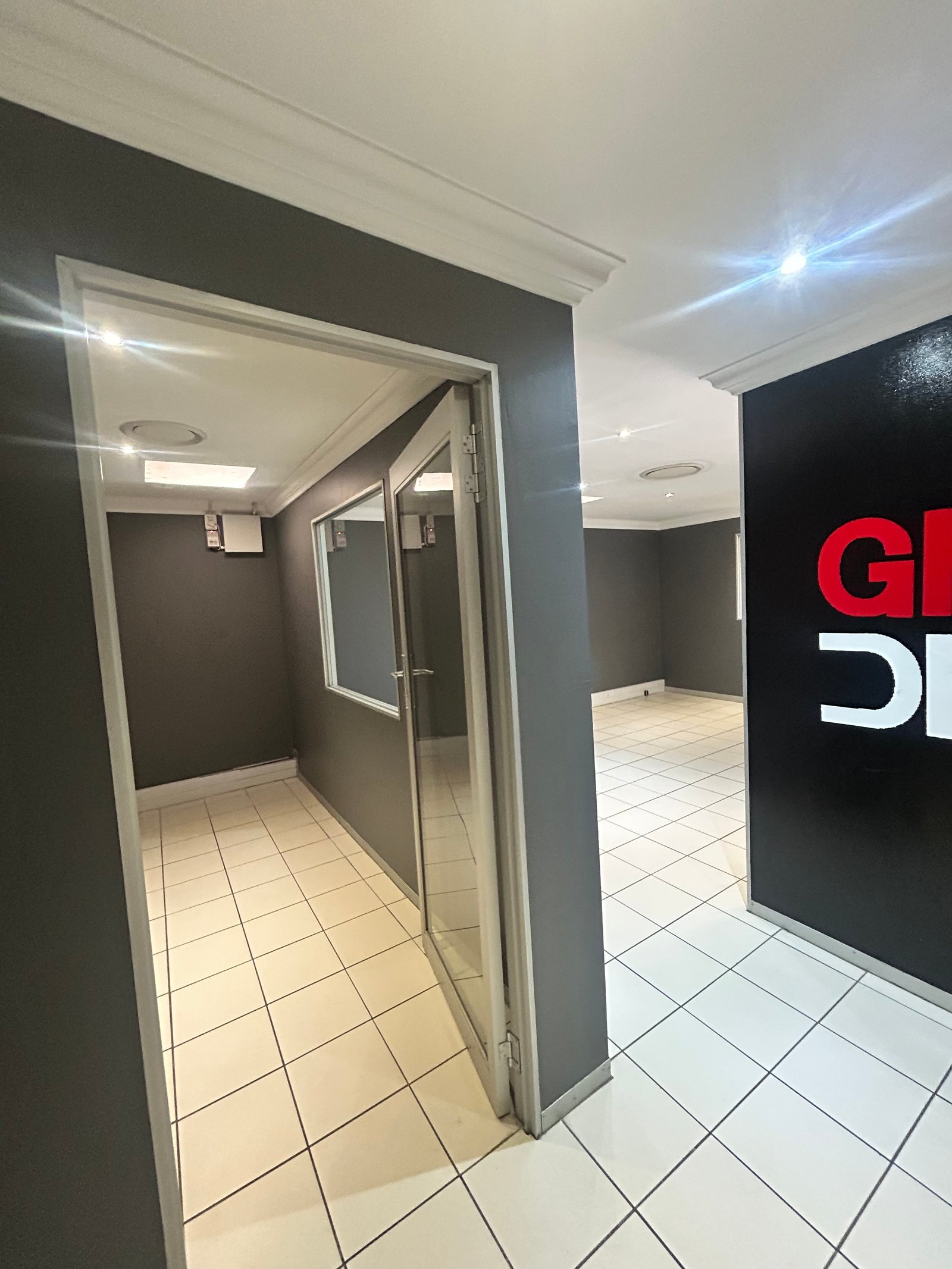 Block 816/1 Loft Right - image 2