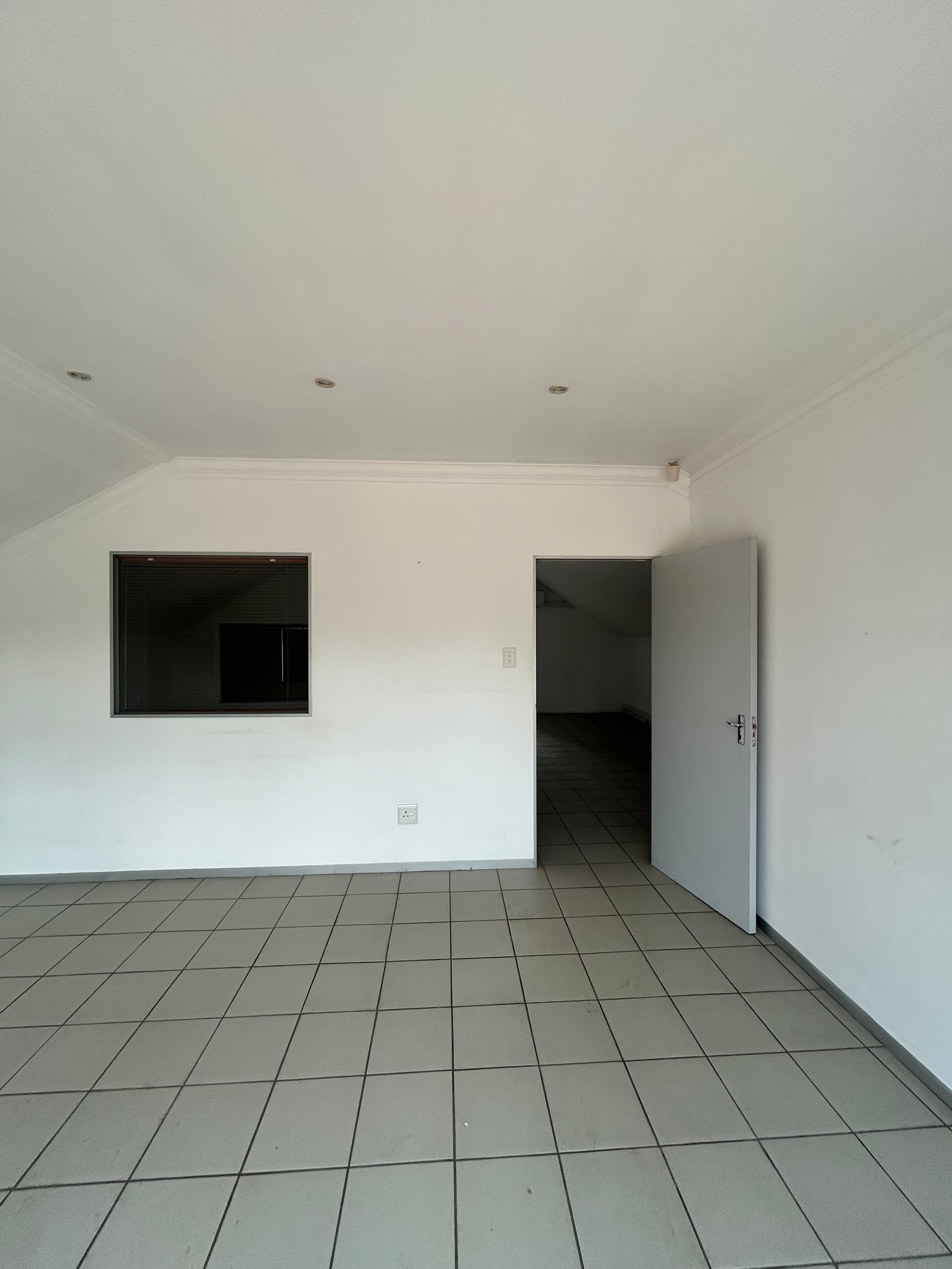 Block 809/2 Loft - image 5