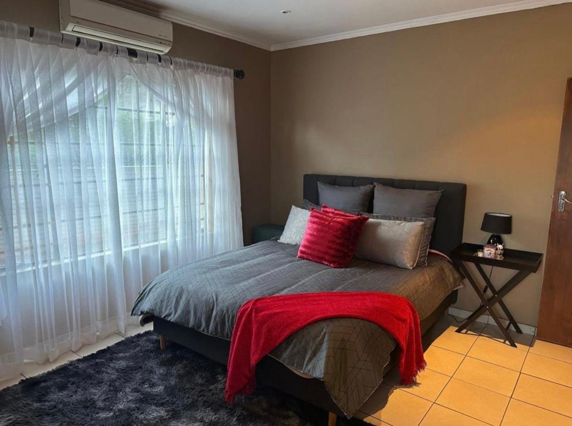 Faurea Hills Apartment - image 6