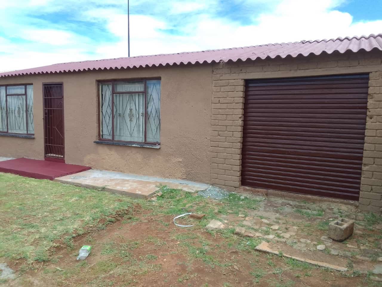 2 Bathroom House For Sale in Sebokeng