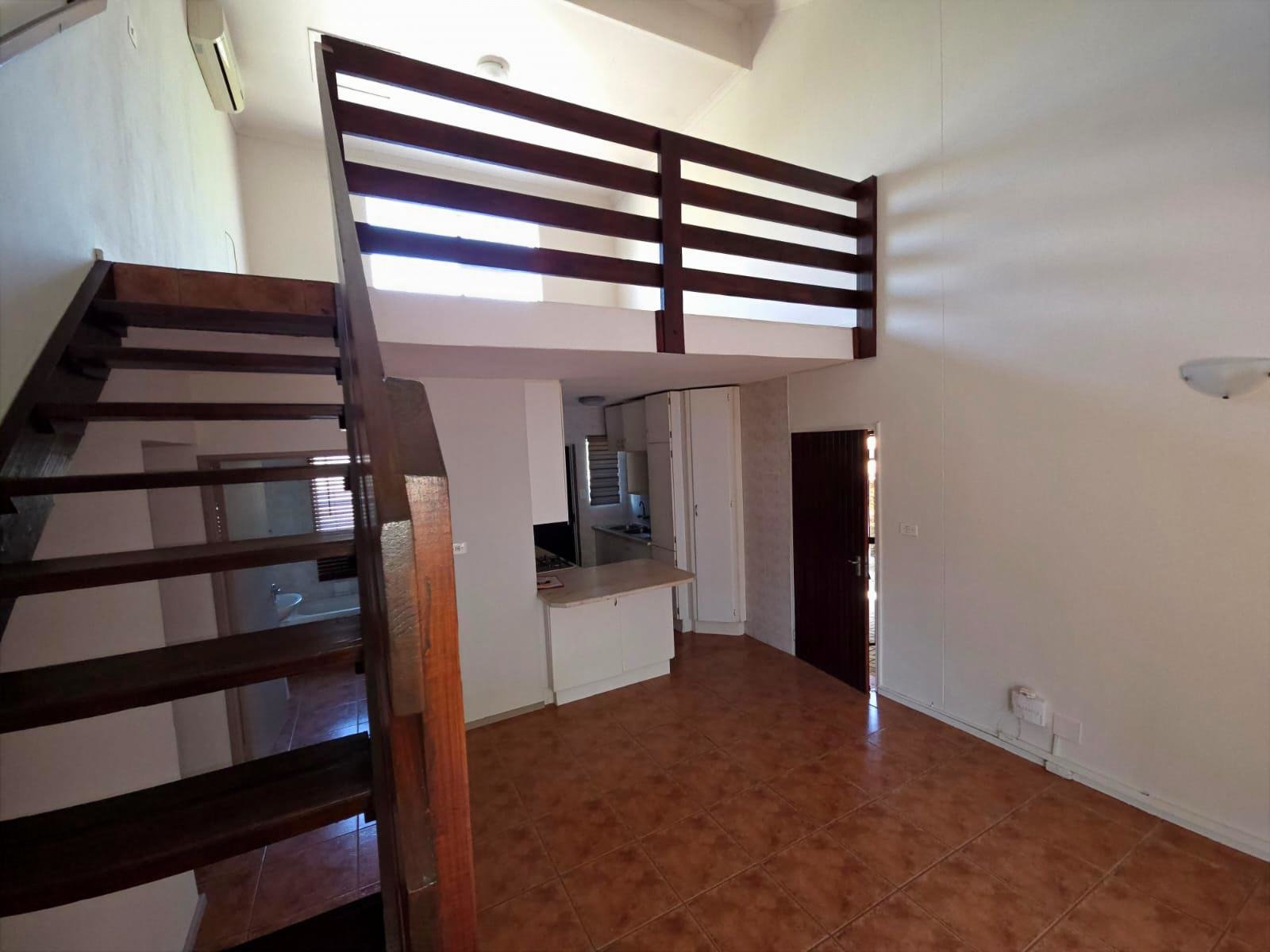 Beautiful 2 Bed Townhouse in Allen's Nek, Roodepoort - image 13