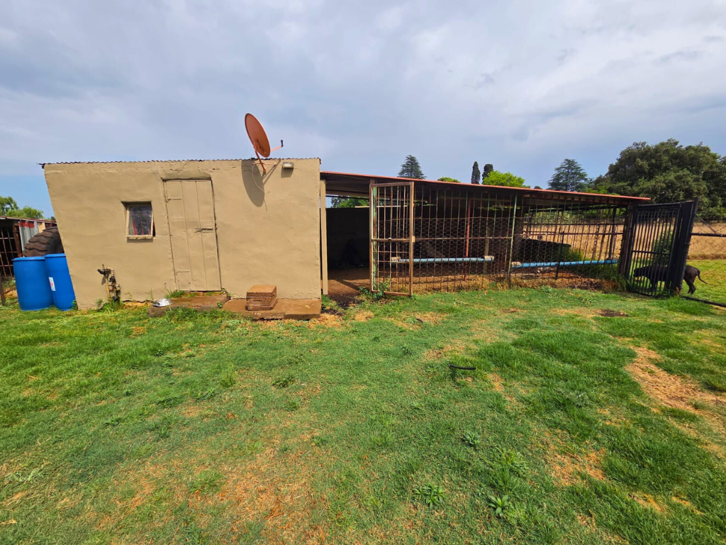 2ha Plot with Modern 3-Bedroom Home in Eloff - image 7