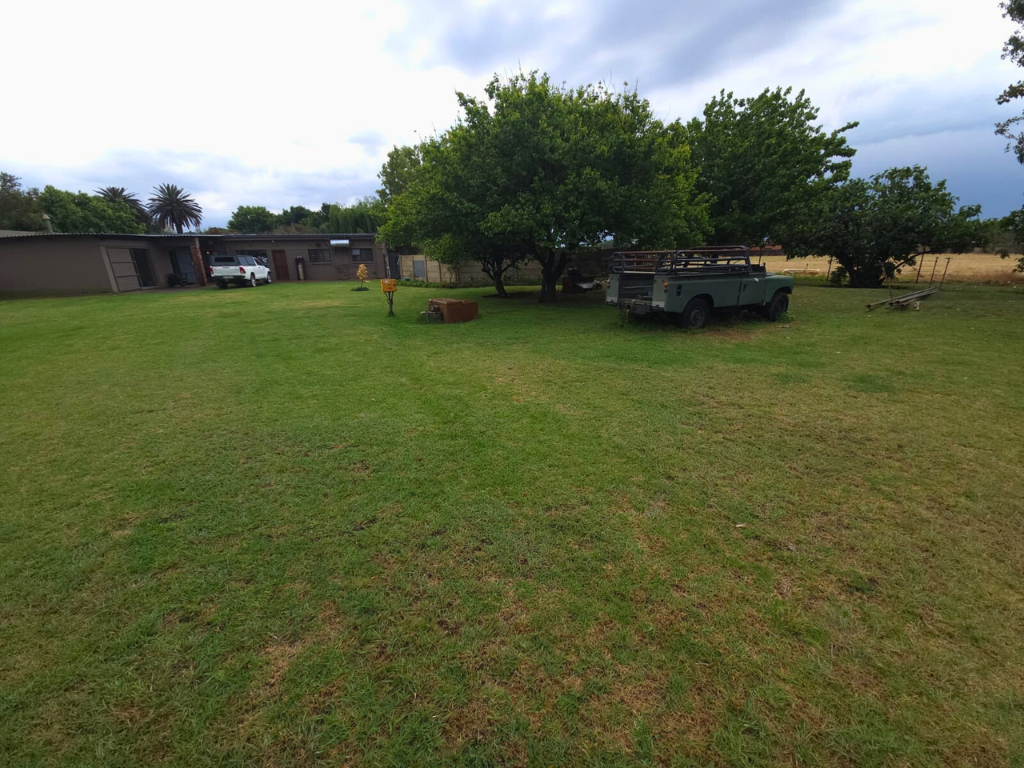 2ha Plot with Modern 3-Bedroom Home in Eloff - image 9