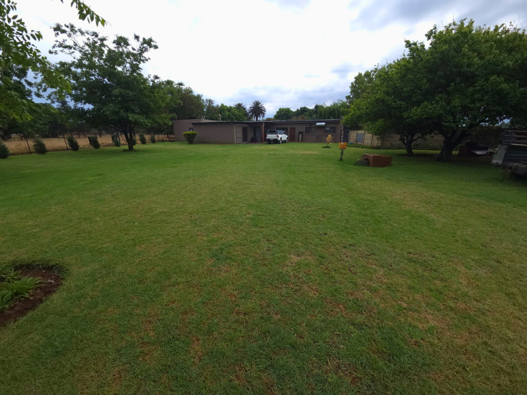 2ha Plot with Modern 3-Bedroom Home in Eloff - image 18