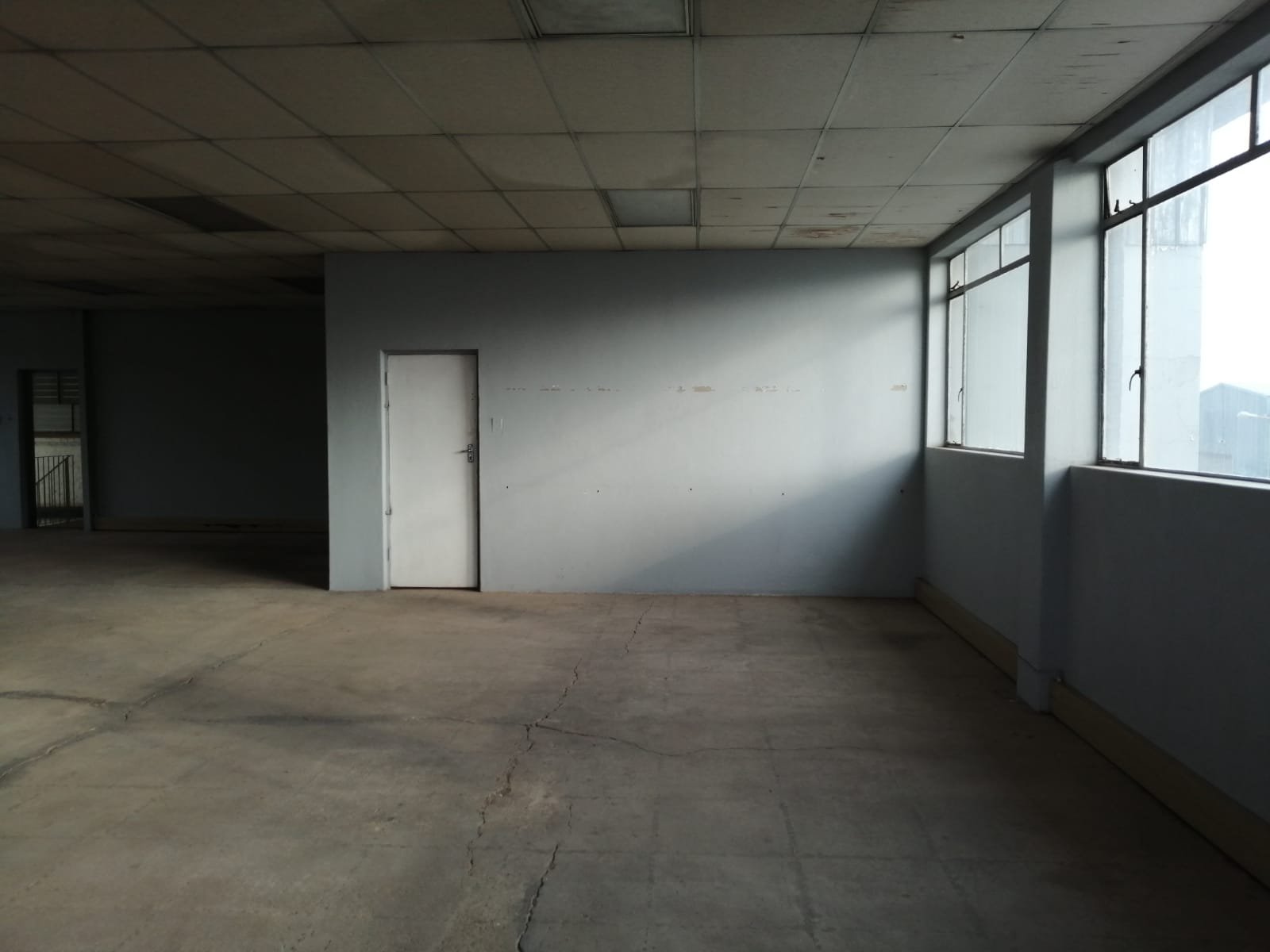 B11-2 – 225m² | Factory / Training Center / Distribution Space To Let - image 2