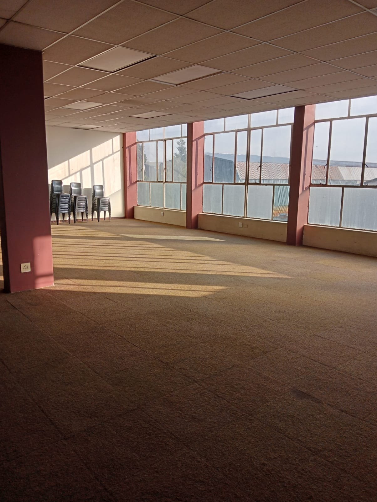 B12-3 – 260m² | Head Office / Gym / Church / Light Manufacturing Space To Let - image 9