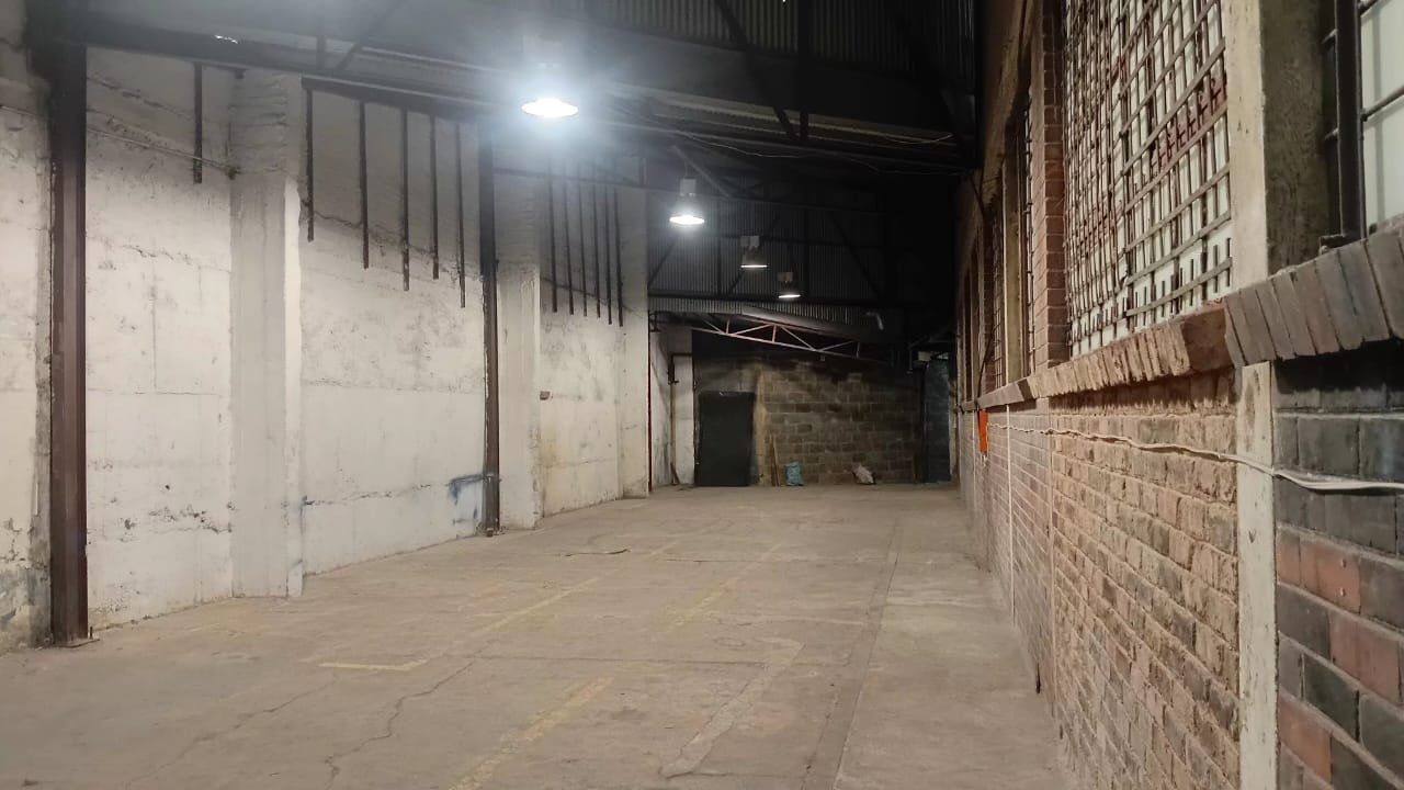 F11 – 279m² Factory / Warehouse / Distribution Space To Let - image 4