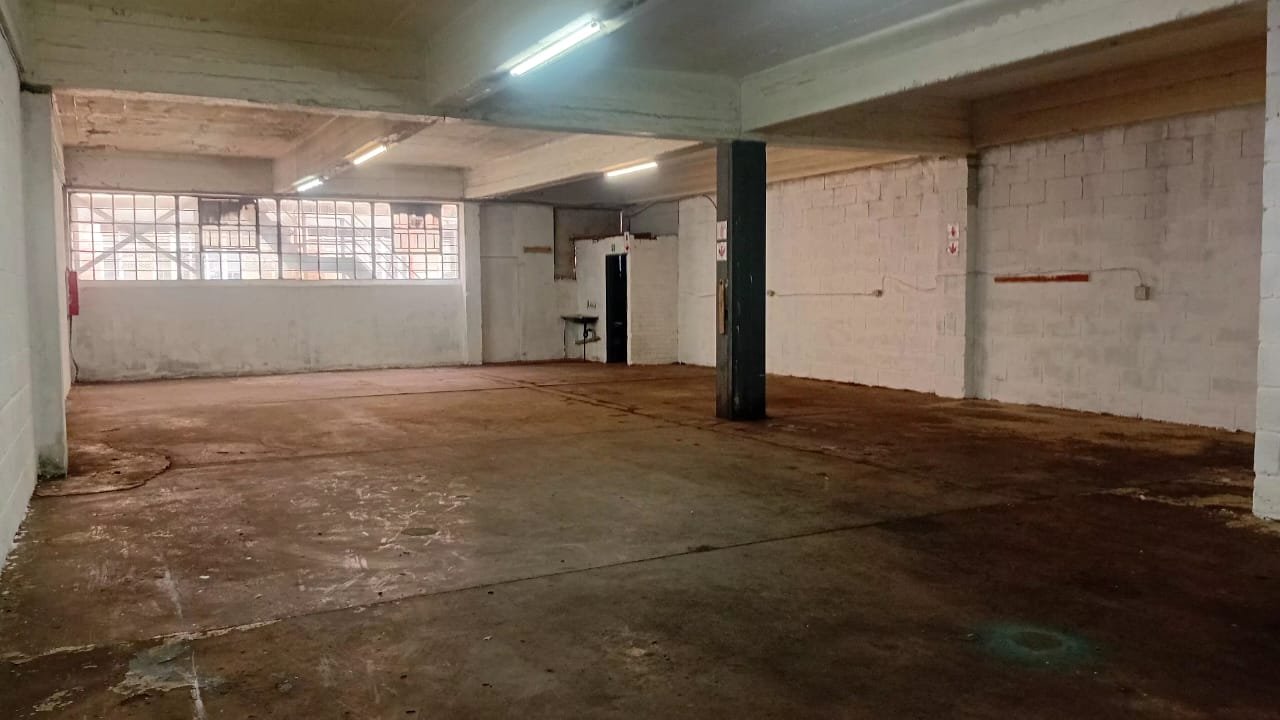 C24 – 188m² Factory / Manufacturing / Distribution Space To Let - image 6
