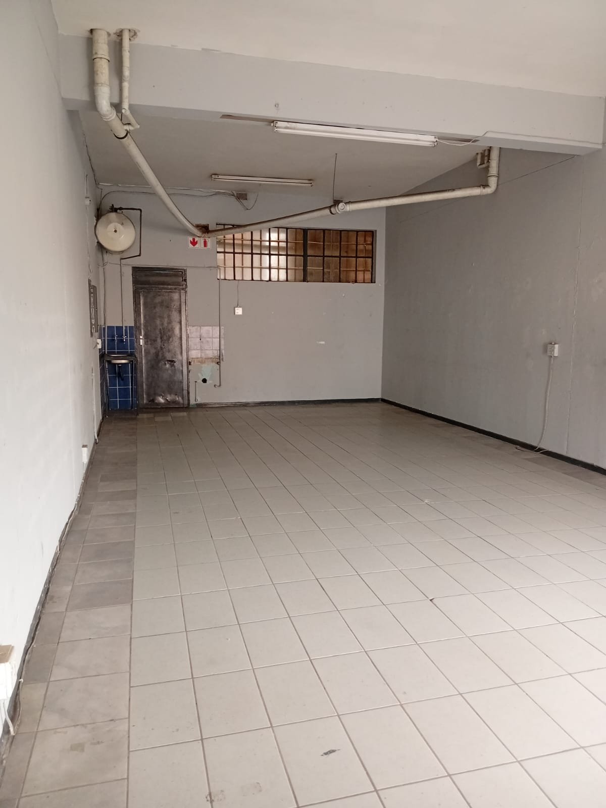 Shop 2 – 55m² Compact Commercial Space To Let - image 3
