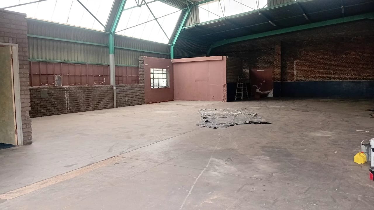 HB4 – 258m² Factory / Warehouse/Distribution Space To Let - image 6