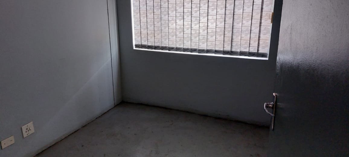 BE4 – 344m² Factory / Warehouse / Distribution Space To Let - image 2