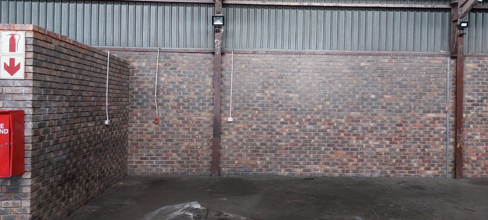 BE4 – 344m² Factory / Warehouse / Distribution Space To Let - image 5