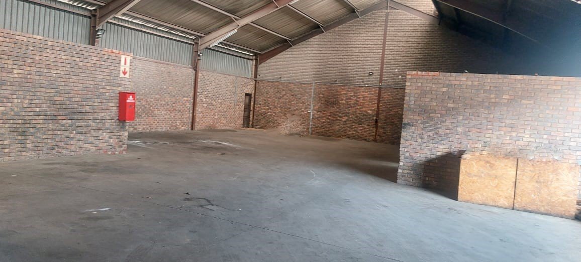 BE4 – 344m² Factory / Warehouse / Distribution Space To Let - image 6