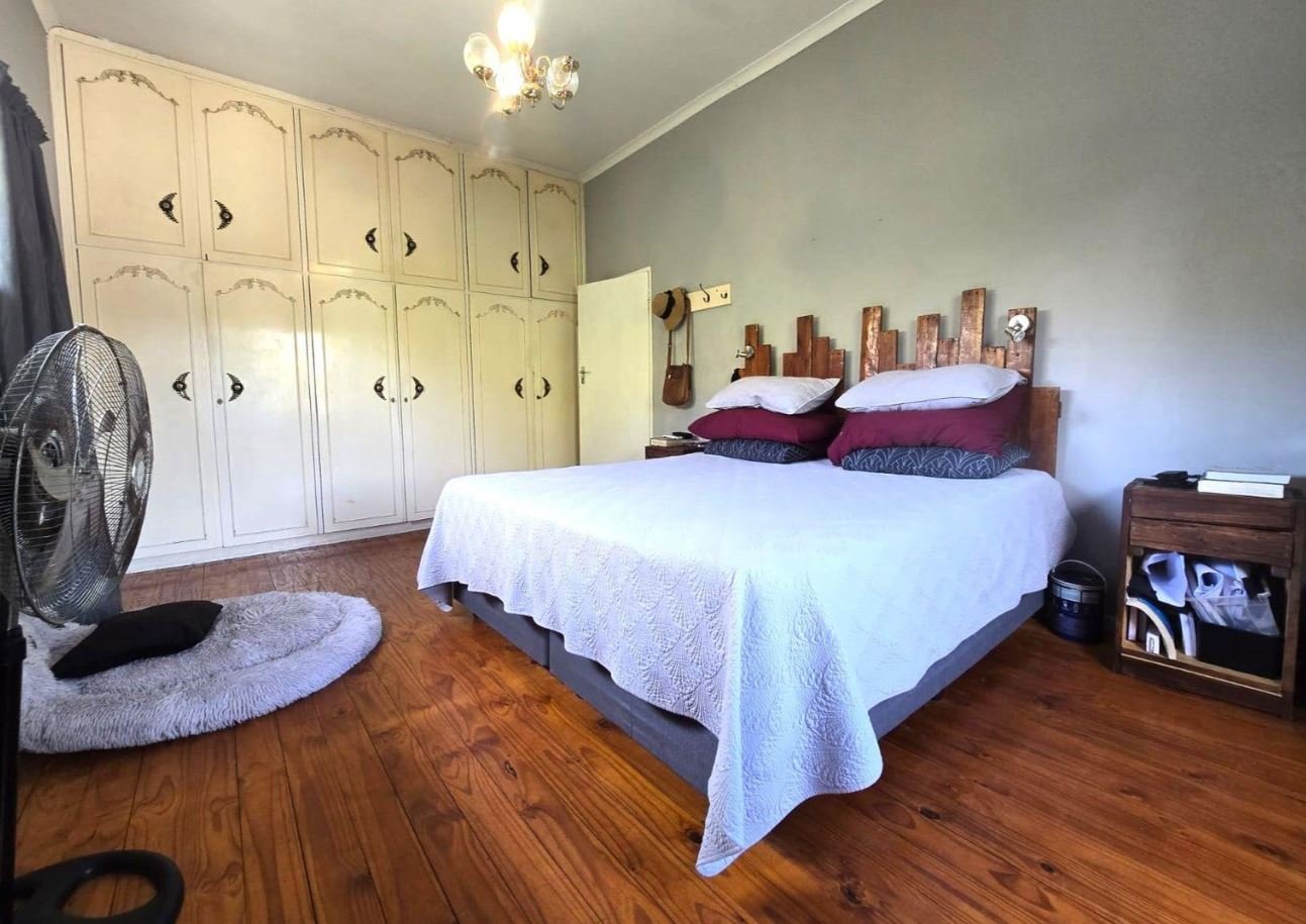 5 Bedroom Investment Property with Rental Income & Granny Flat Potential – Lemoenkloof image 7