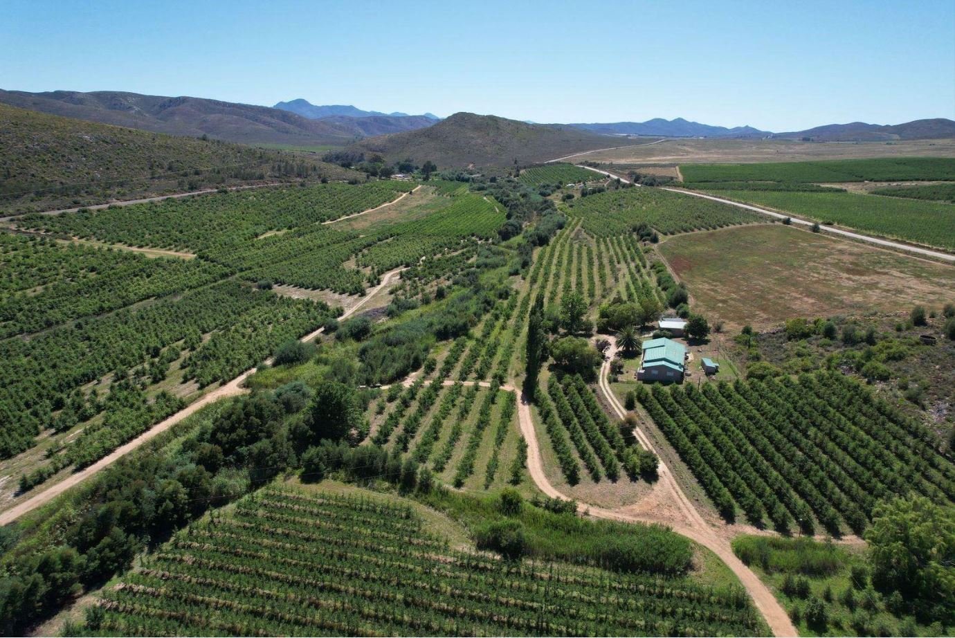 1,840Ha Export Fruit Farm for Sale Near Uniondale, Western Cape - Apples, Pears & Water Security