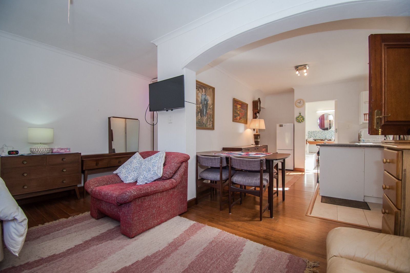 3 Bedroom Cape Cottage for Sale in Somerset West - Granny Flat, Garden & Walk to Somerset House