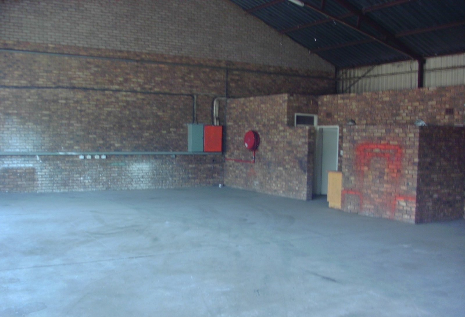 BB4 – 246m² - Engineering/Warehouse/Workshop Space to Let