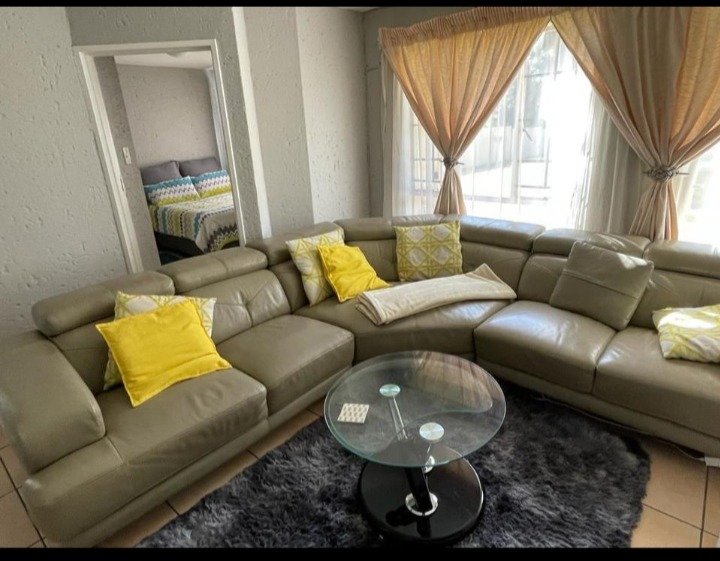 2 Bedroom Ground Floor Apartment for Sale in Vorna Valley, Midrand | Private Garden