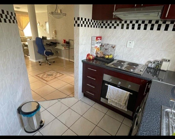 2 Bedroom Ground Floor Apartment for Sale in Vorna Valley, Midrand | Private Garden
