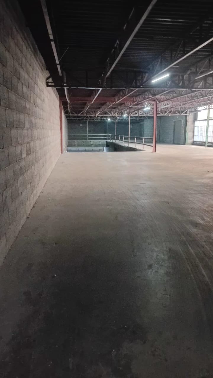 g25 – 66m² Secure Storage Unit to Let