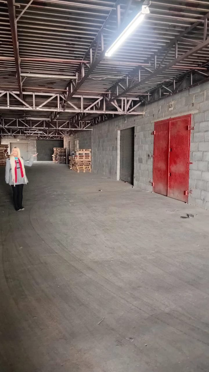 g26 – 67m² Secure Storage Unit to Let