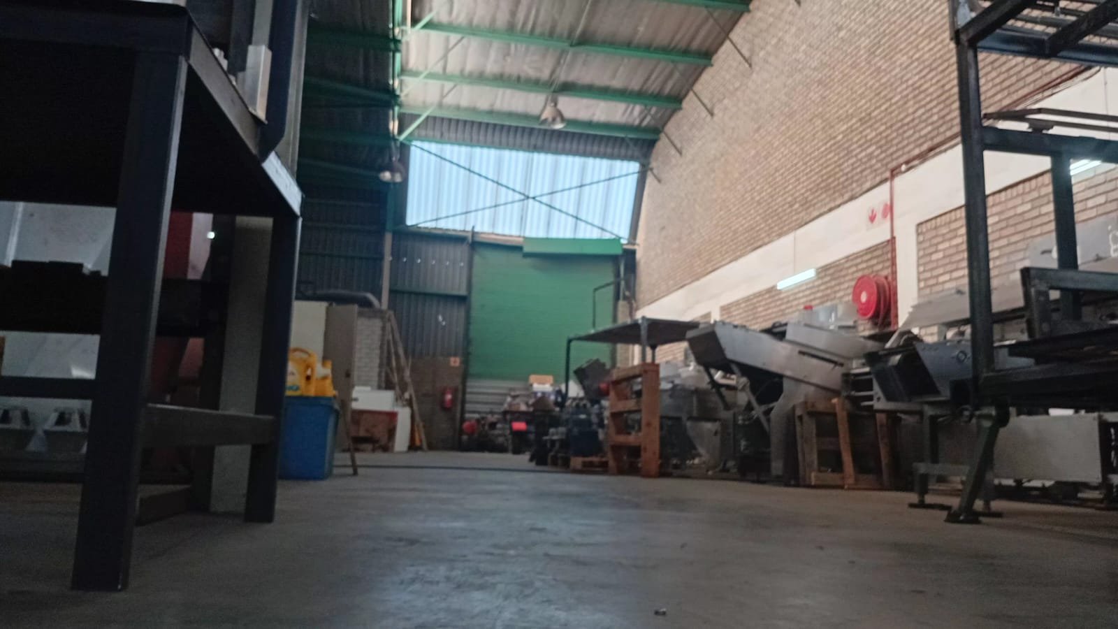 HC3 – HC4 – 630m² Factory Distribution Warehouse Space to Let